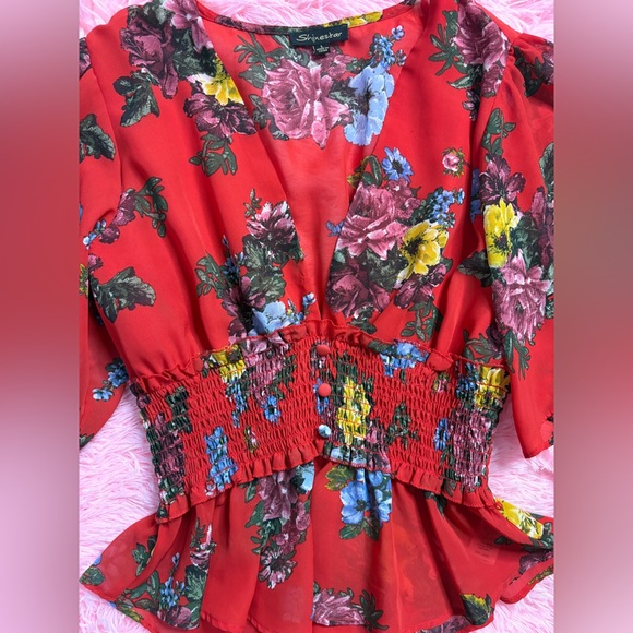 Red Floral Cropped Flowy Short Sleeve Top - Picture 4 of 6